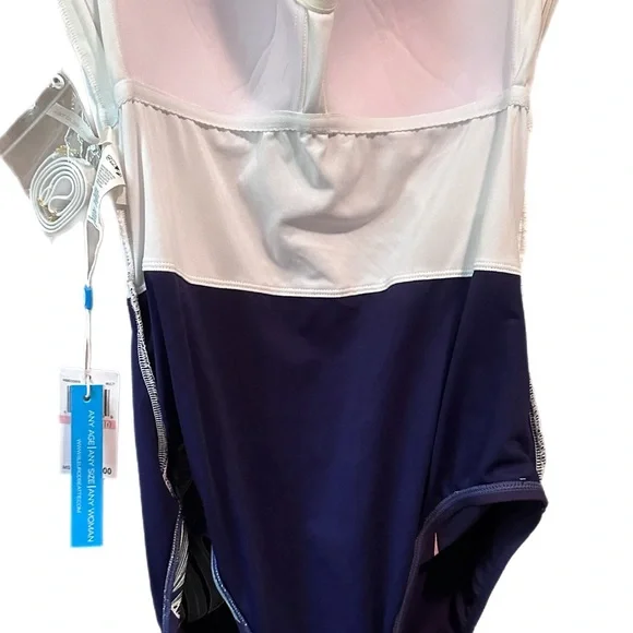 NWT Bleu by Rod Beattie
It's A Breeze Bandeau One-Piece Swimsuit size 10 - Picture 6 of 8